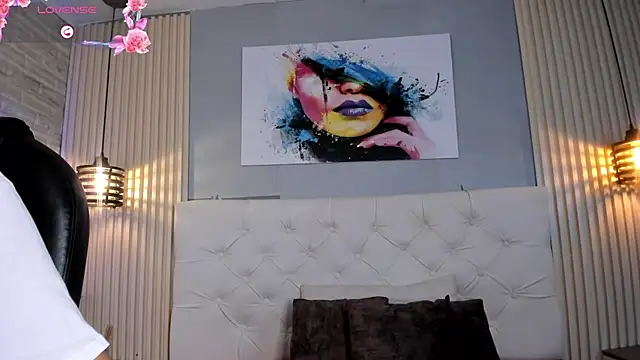 Snapshot of emma__smith1 chatting on 09/15/25, 12:38 emma smith1 online show from 09/15/25, 12:38