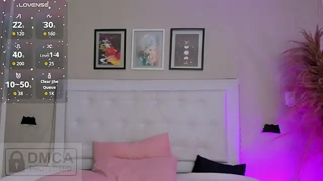 Snapshot of emma__smith1 chatting on 03/20/26, 11:04 emma smith1 online show from 03/20/26, 11:04