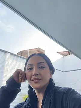 Snapshot of LIAH_IZUMI chatting on 03/22/26, 12:52 LIAH IZUMI online show from 03/22/26, 12:52