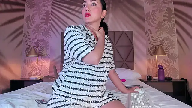 Snapshot of LIAH_IZUMI chatting on 04/16/26, 01:23 LIAH IZUMI online show from 04/16/26, 01:23