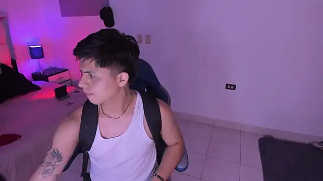 Niicky1  online show from 01/05/25, 02:38