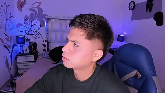 Snapshot of Niicky1_ chatting on 01/26/25, 08:34 Niicky1 online show from 01/26/25, 08:34