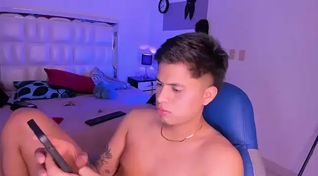 Snapshot of Niicky1_ chatting on 01/30/25, 12:29 Niicky1 online show from 01/30/25, 12:29