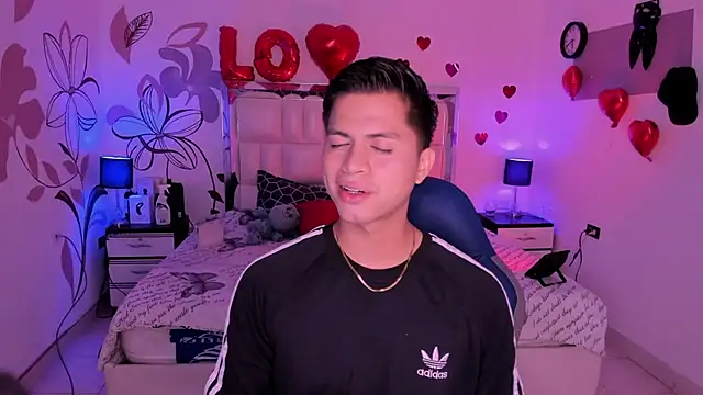 Niicky1  online show from 02/16/25, 08:33