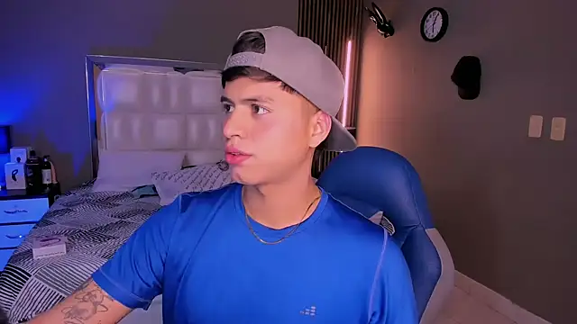 Niicky1  online show from 03/10/25, 08:56