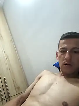 JoseHosther20xh online show from 10/19/25, 06:58