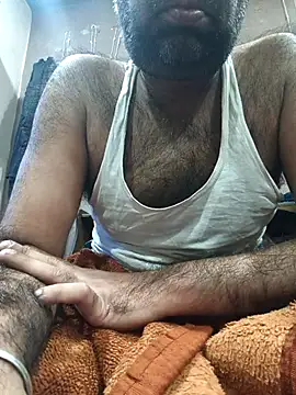 Snapshot of lund_lol chatting on 12/14/25, 06:08 lund lol online show from 12/14/25, 06:08