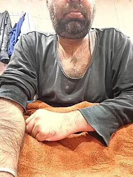 Snapshot of lund_lol chatting on 12/19/25, 04:41 lund lol online show from 12/19/25, 04:41