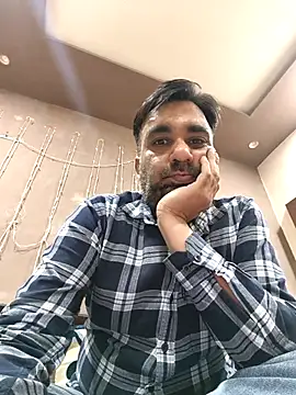 Snapshot of lund_lol chatting on 03/20/26, 02:00 lund lol online show from 03/20/26, 02:00