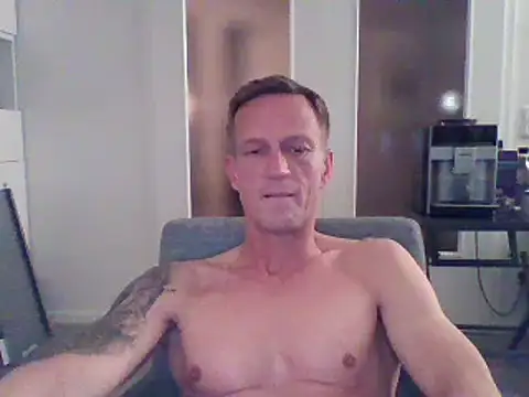 Snapshot of dirks71 chatting on 02/28/25, 06:41 dirks71 online show from 02/28/25, 06:41