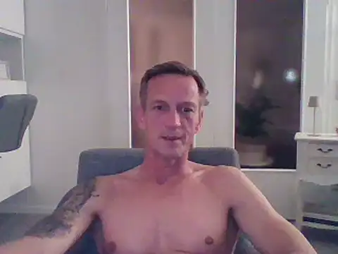 Snapshot of dirks71 chatting on 03/20/25, 06:31 dirks71 online show from 03/20/25, 06:31