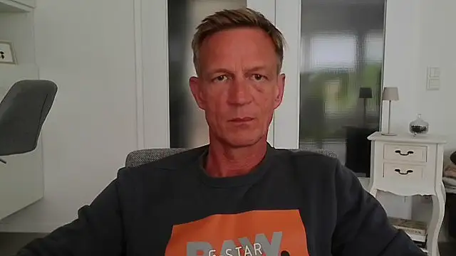 dirks71 online show from 06/15/26, 01:57