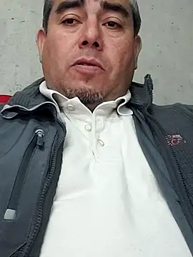 Snapshot of Manolete007x chatting on 03/23/26, 04:55 Manolete007x online show from 03/23/26, 04:55