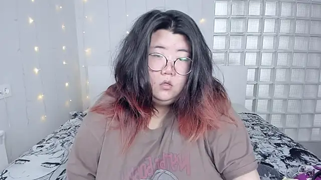 Nadine asian online show from 12/07/24, 01:36