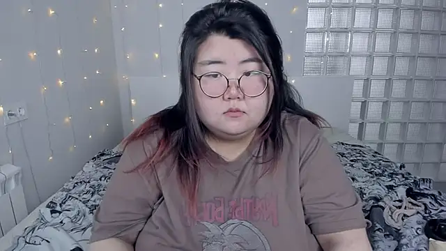 Nadine asian online show from 12/07/24, 07:49