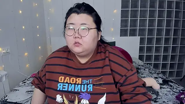 Nadine asian online show from 12/11/24, 09:09