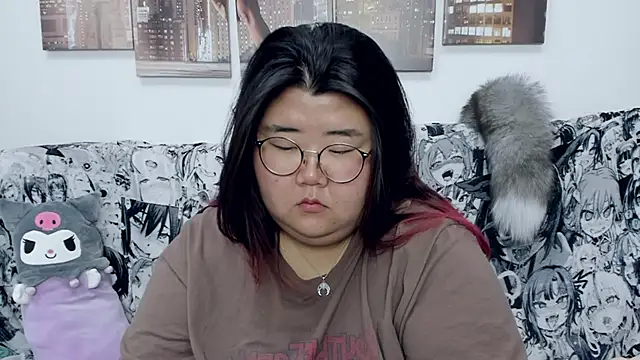 Nadine asian online show from 12/21/24, 11:22