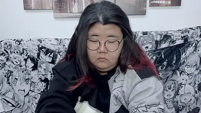 Nadine asian online show from 01/09/25, 02:11