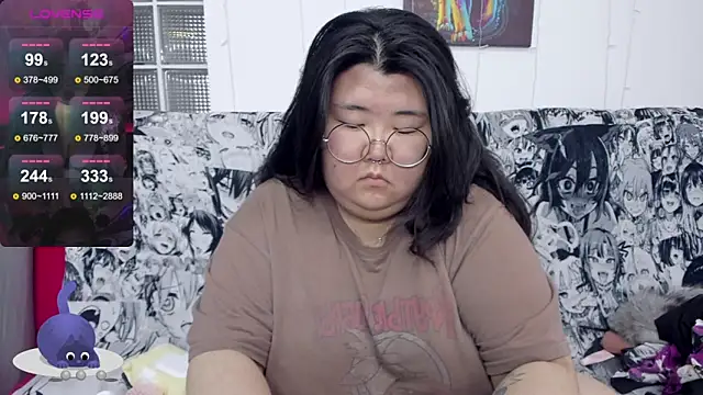 Nadine asian online show from 09/21/25, 07:43