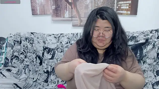 Nadine asian online show from 10/14/25, 02:56