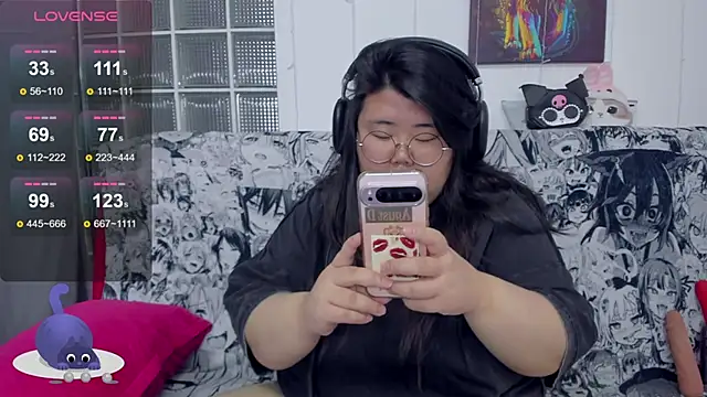 Nadine asian online show from 10/23/25, 07:40