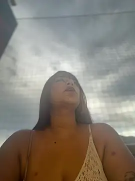 Snapshot of RavenM8 chatting on 04/07/26, 10:42 RavenM8 online show from 04/07/26, 10:42