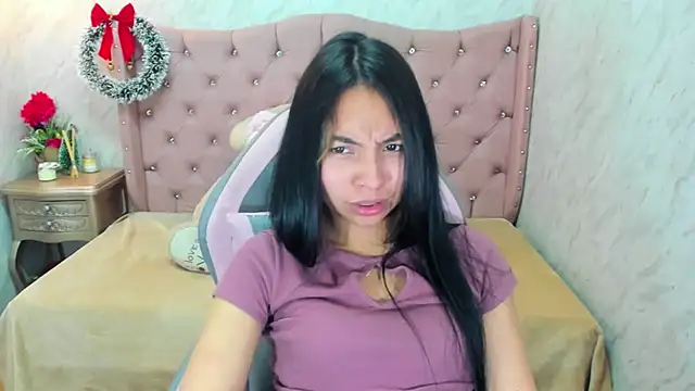 Snapshot of XSmaggiiee chatting on 01/07/25, 02:53 XSmaggiiee online show from 01/07/25, 02:53