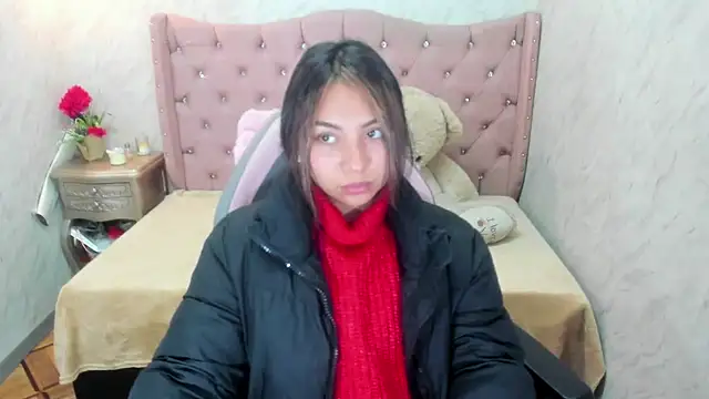 Snapshot of XSmaggiiee chatting on 01/14/25, 02:40 XSmaggiiee online show from 01/14/25, 02:40