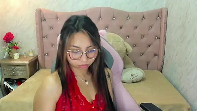 Snapshot of XSmaggiiee chatting on 01/15/25, 05:50 XSmaggiiee online show from 01/15/25, 05:50