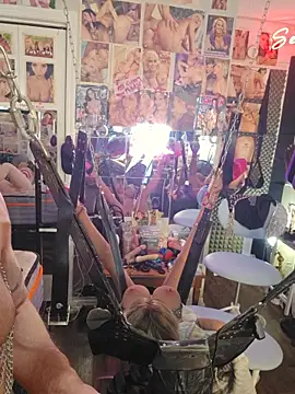 Snapshot of luvs2cumm69 chatting on 03/16/26, 05:55 luvs2cumm69 online show from 03/16/26, 05:55