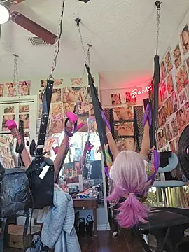 Snapshot of luvs2cumm69 chatting on 03/18/26, 04:21 luvs2cumm69 online show from 03/18/26, 04:21