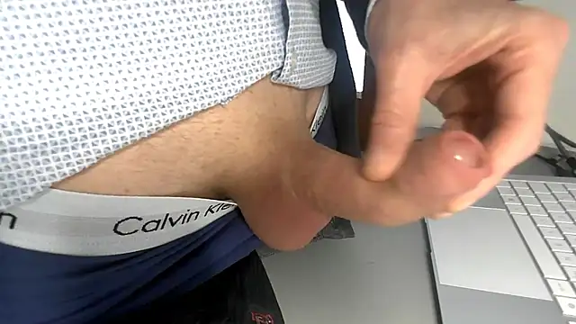 Snapshot of sperma_tributes chatting on 02/12/26, 07:58 sperma tributes online show from 02/12/26, 07:58