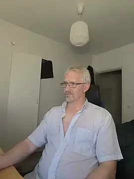 Snapshot of tom-swede chatting on 06/06/26, 11:09 tom-swede online show from 06/06/26, 11:09