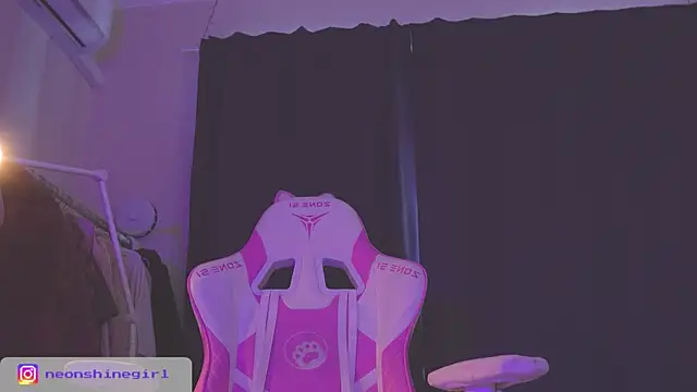 NeonShine online show from 10/14/25, 06:25