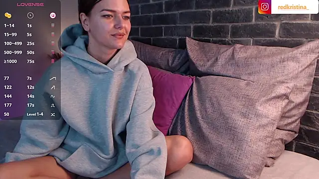 Snapshot of KristinaGrant chatting on 11/11/25, 09:20 KristinaGrant online show from 11/11/25, 09:20