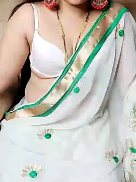 Traditional Housewife  online show from 12/22/24, 06:15