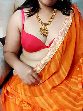 Traditional Housewife  online show from 02/06/25, 09:11