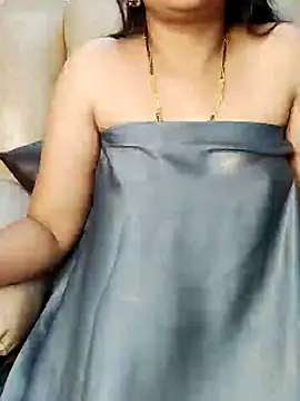 Traditional Housewife  online show from 02/08/25, 04:36