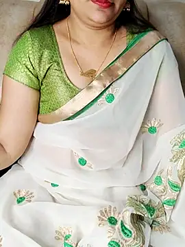 Traditional Housewife  online show from 09/11/25, 03:17