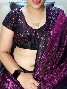 Traditional Housewife  online show from 09/13/25, 01:49