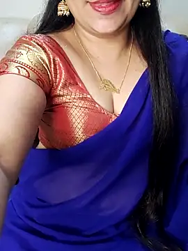 Traditional Housewife  online show from 09/14/25, 02:49