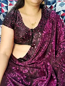 Traditional Housewife  online show from 09/17/25, 04:58