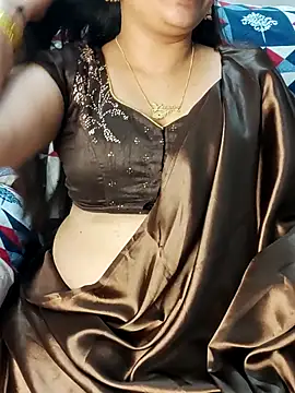 Traditional Housewife  online show from 09/27/25, 01:27