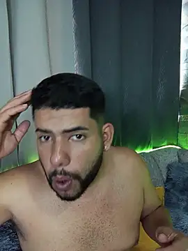 Snapshot of passionate_love22 chatting on 10/23/25, 12:26 passionate love22 online show from 10/23/25, 12:26