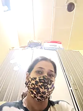 indianliza online show from 02/15/25, 03:42