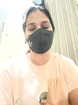 indianliza online show from 03/10/25, 04:17