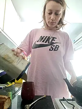 Snapshot of stupid_babybird chatting on 10/30/25, 12:17 stupid babybird online show from 10/30/25, 12:17