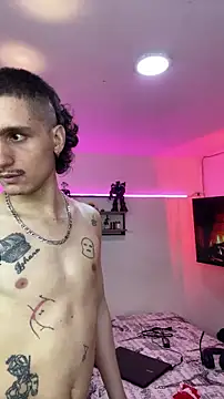 Snapshot of TheKing6ix9ine69 chatting on 06/14/26, 11:56 TheKing6ix9ine69 online show from 06/14/26, 11:56
