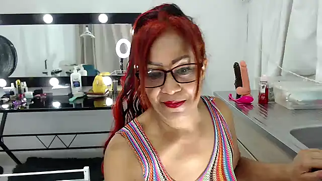 Snapshot of keyla-sensual chatting on 05/05/26, 11:02 keyla-sensual online show from 05/05/26, 11:02