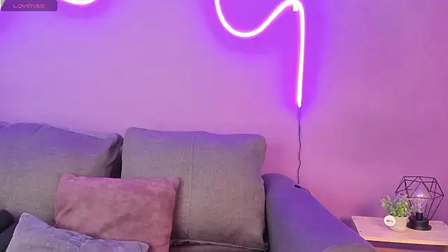 lanna bx online show from 10/07/25, 07:22